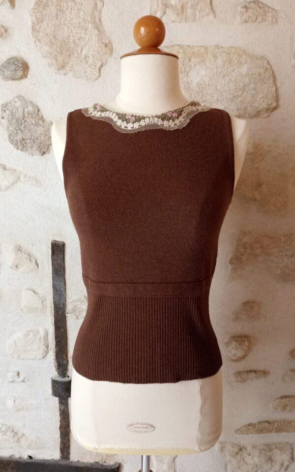 Blumarine Sleeveless Cashmere Sweater Top