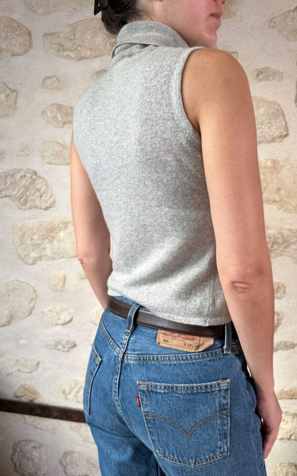 Sleeveless Cashmere Turtleneck