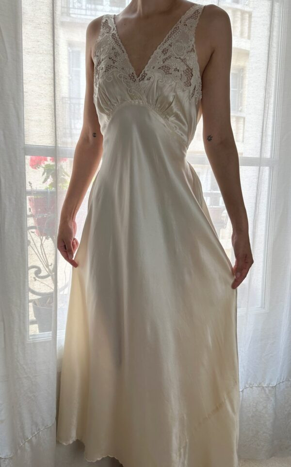 Vintage Bridal Pure Silk Champagne Gown
