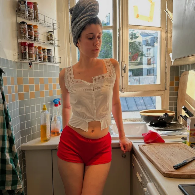 Summer mornings in Paris🍓

Shorts are @coucouintimates 

#parisianvibe #parisaesthetic #coucouintimates #antiquecorset #corsetcover