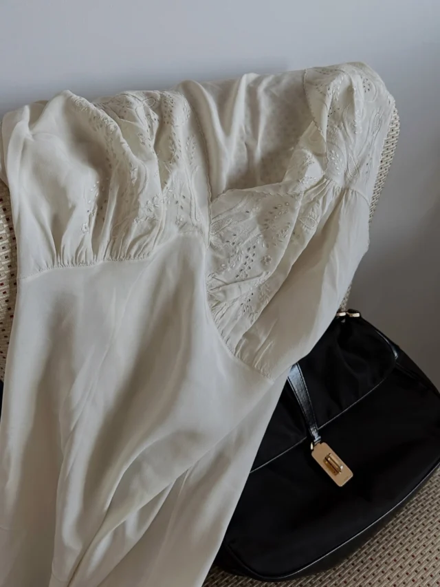 🤍🤍🤍

#vintagefinds #antiqueclothing